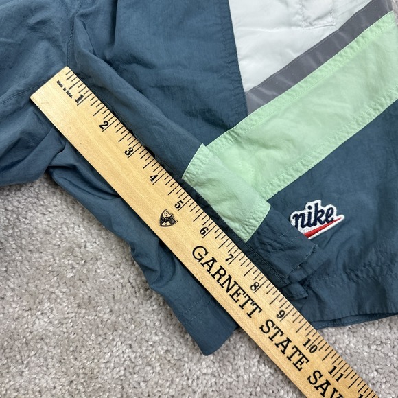 Nike Sportswear Heritage Windrunner Nylon Shorts White Grey Green CU4436-133 - Picture 9 of 9